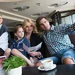 Elbrus & Wellness Hotel 3*