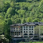 호텔 Elbrus & Wellness 슈차이르크
