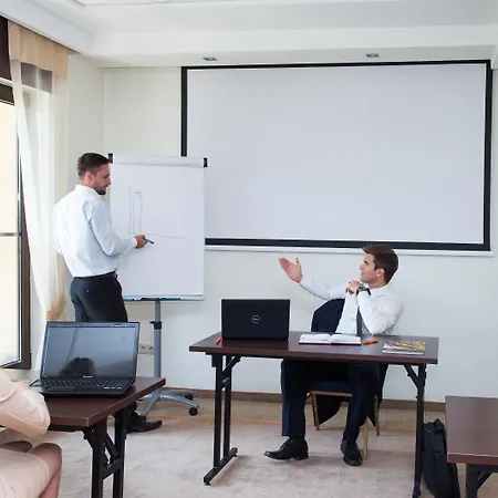 Elbrus & Wellness Hotel 3*