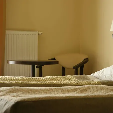 Elbrus & Wellness Hotel 3*