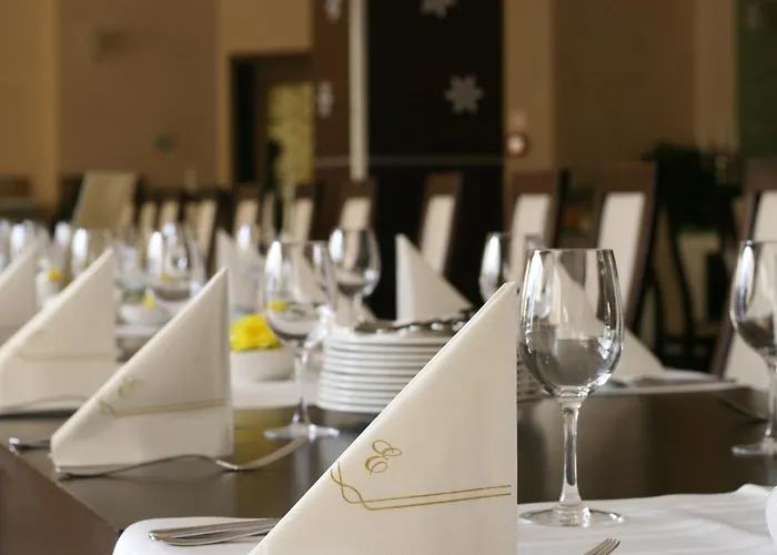 Hotel Elbrus & Wellness 3*