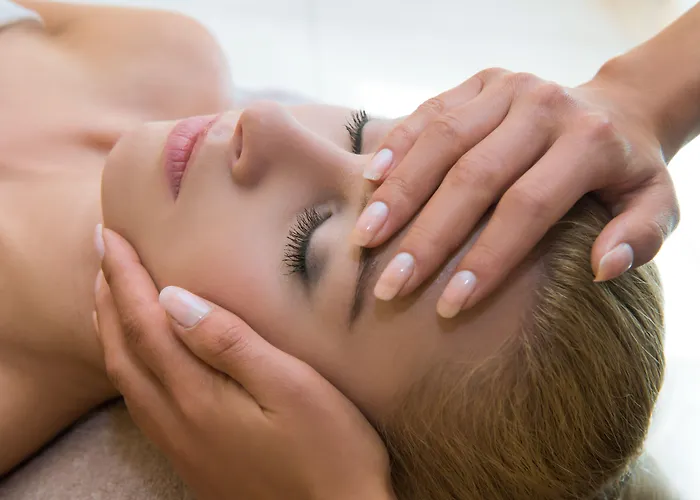 Hotel Elbrus & Wellness 3*