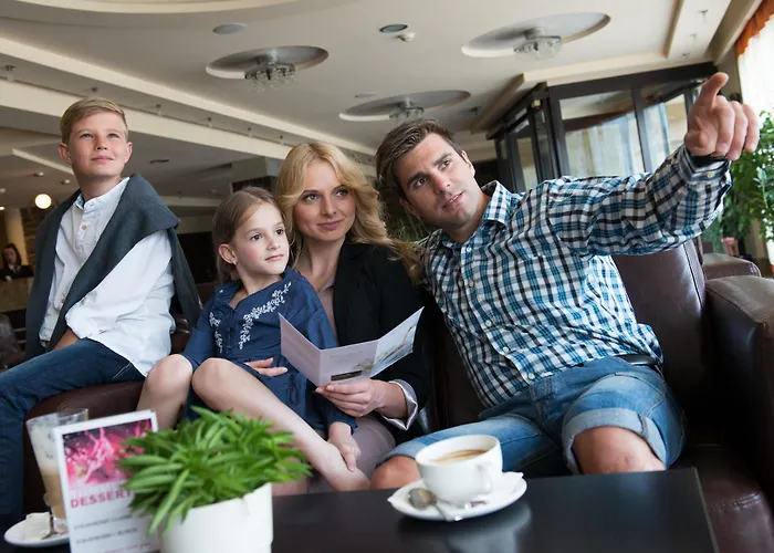 Elbrus & Wellness Hotel 3*