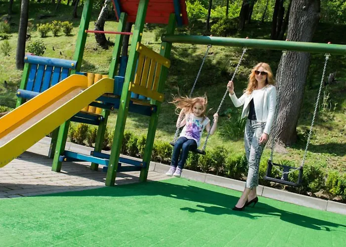 Hotel Elbrus & Wellness 3*