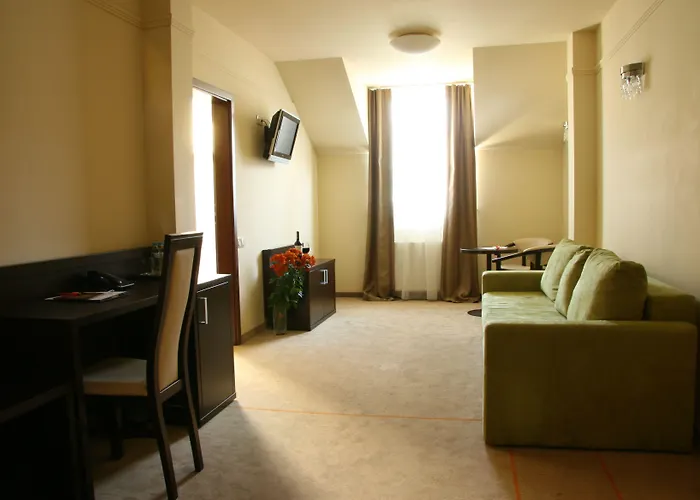 Elbrus & Wellness Hotel 3*