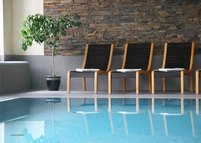 Elbrus & Wellness Hotel 3*